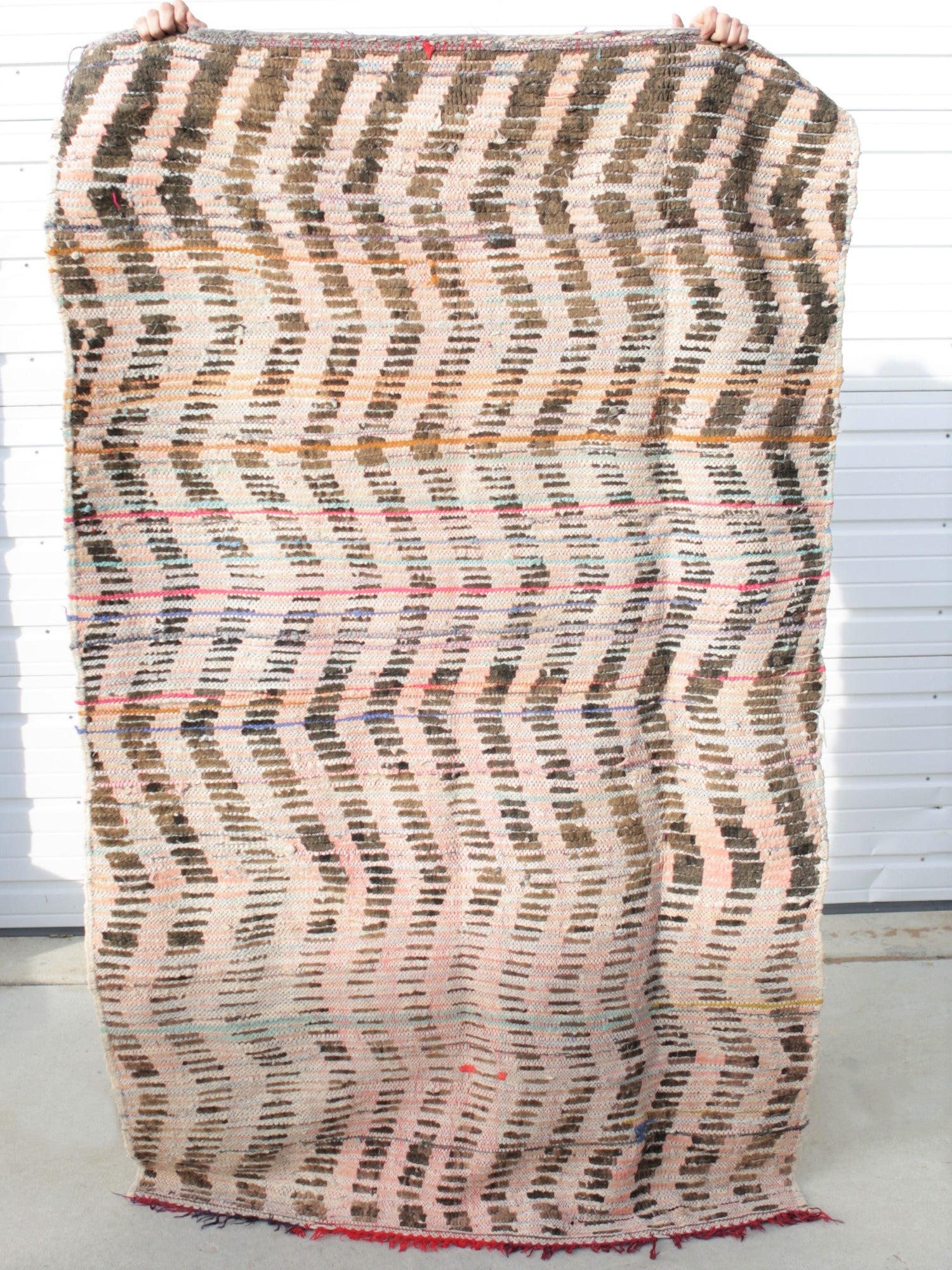 Vintage Boucherouite Rug Neutral Vintage Rug Cream Boucherouite Geometrical Boucherouite Geometrical Rug handmade rug ethical rug ethical sourced rug fairtrade rug pastel colored rug 