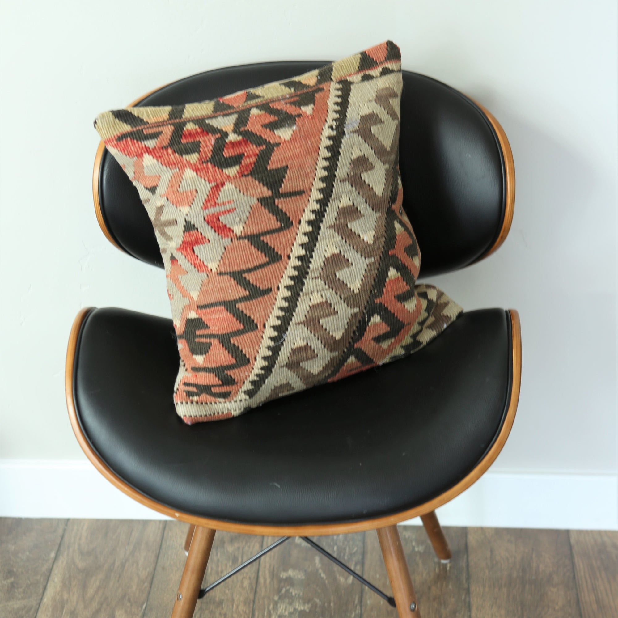 Diya Turkish Kilim Pillow