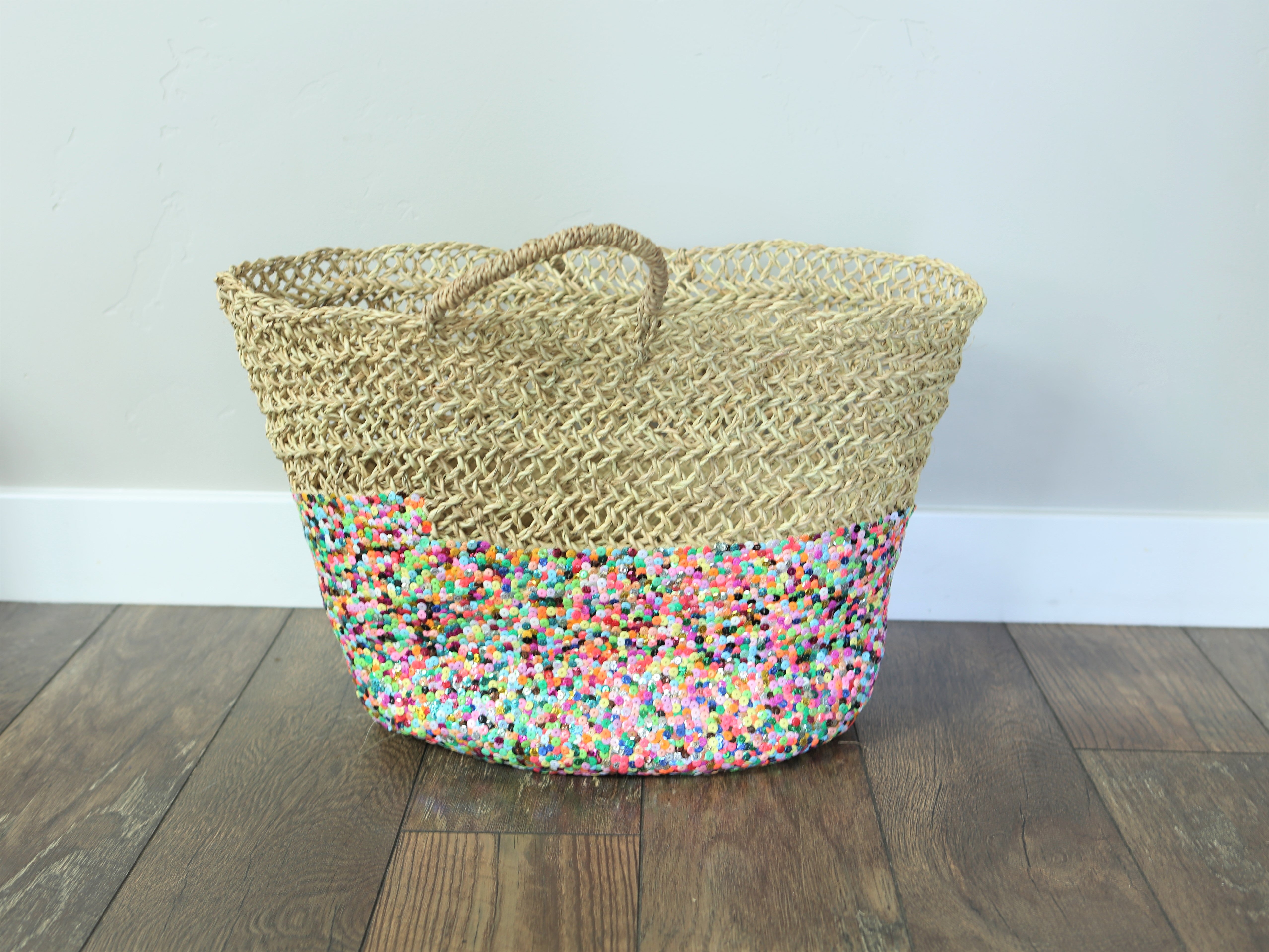 Sequin Straw Basket Loom Field