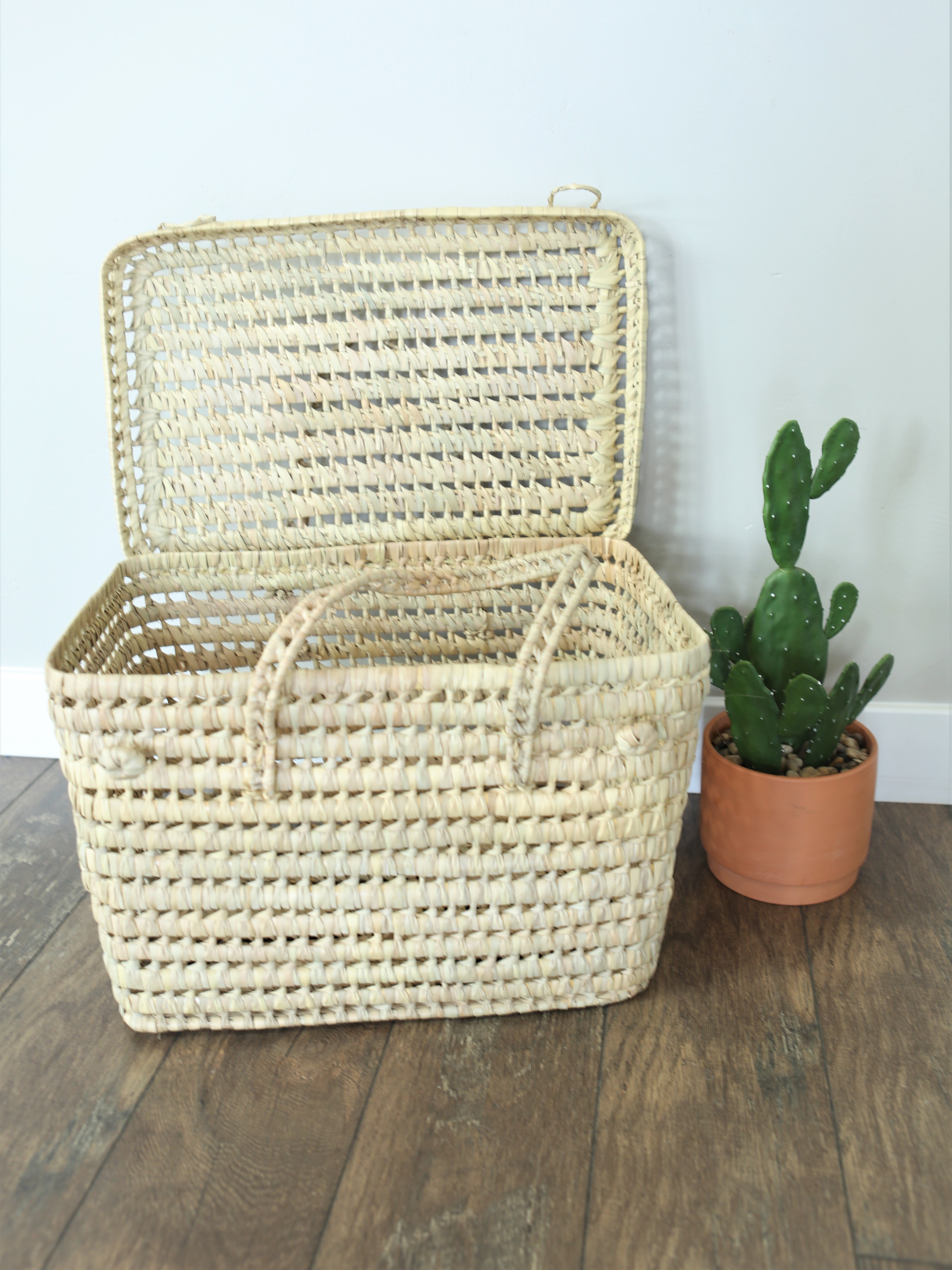 Straw Picnic Basket - Kid&#39;s Room Toy Storage Basket