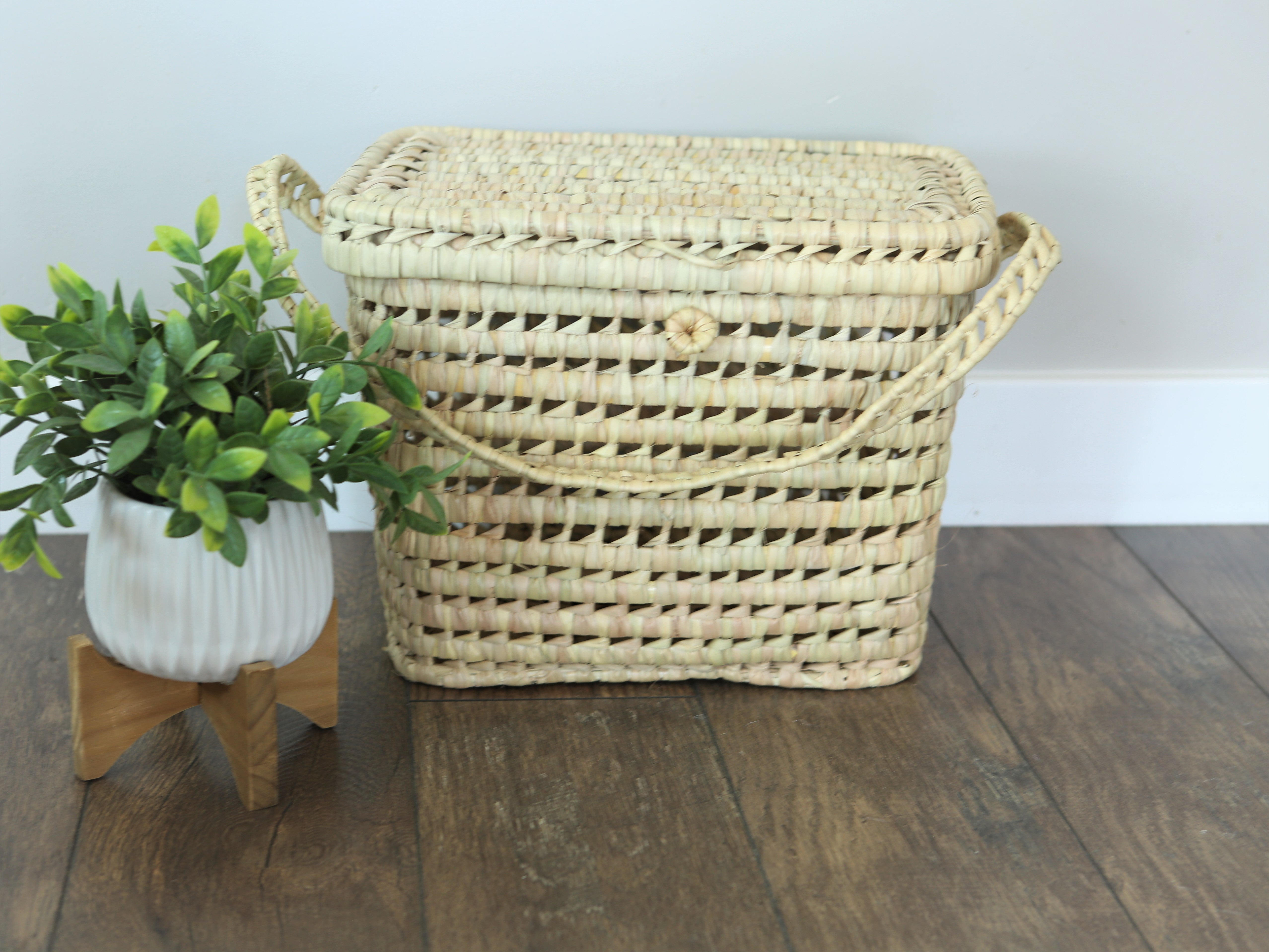 Straw Picnic Basket - Kid&#39;s Room Toy Storage Basket