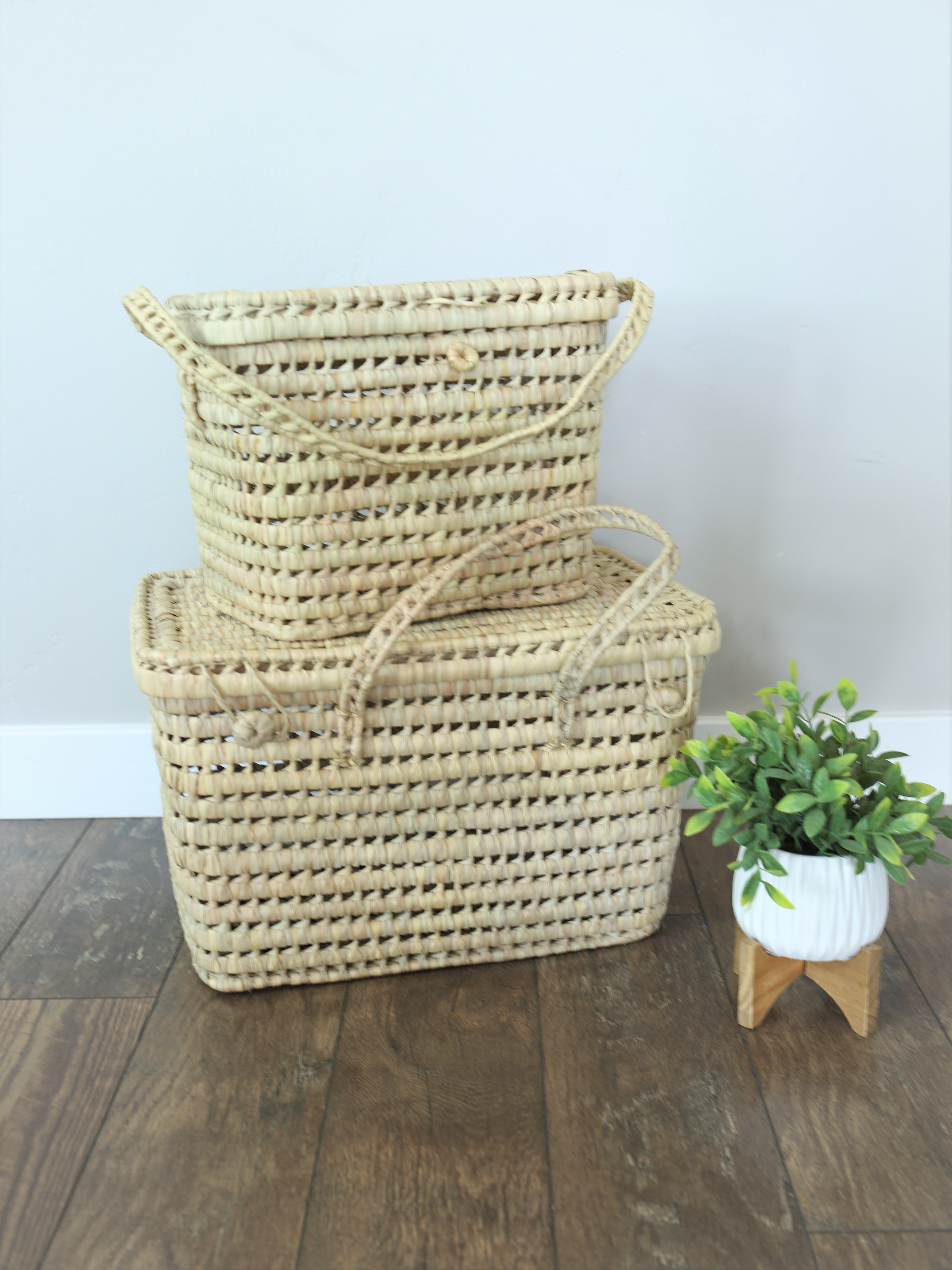 Straw Picnic Basket - Kid&#39;s Room Toy Storage Basket