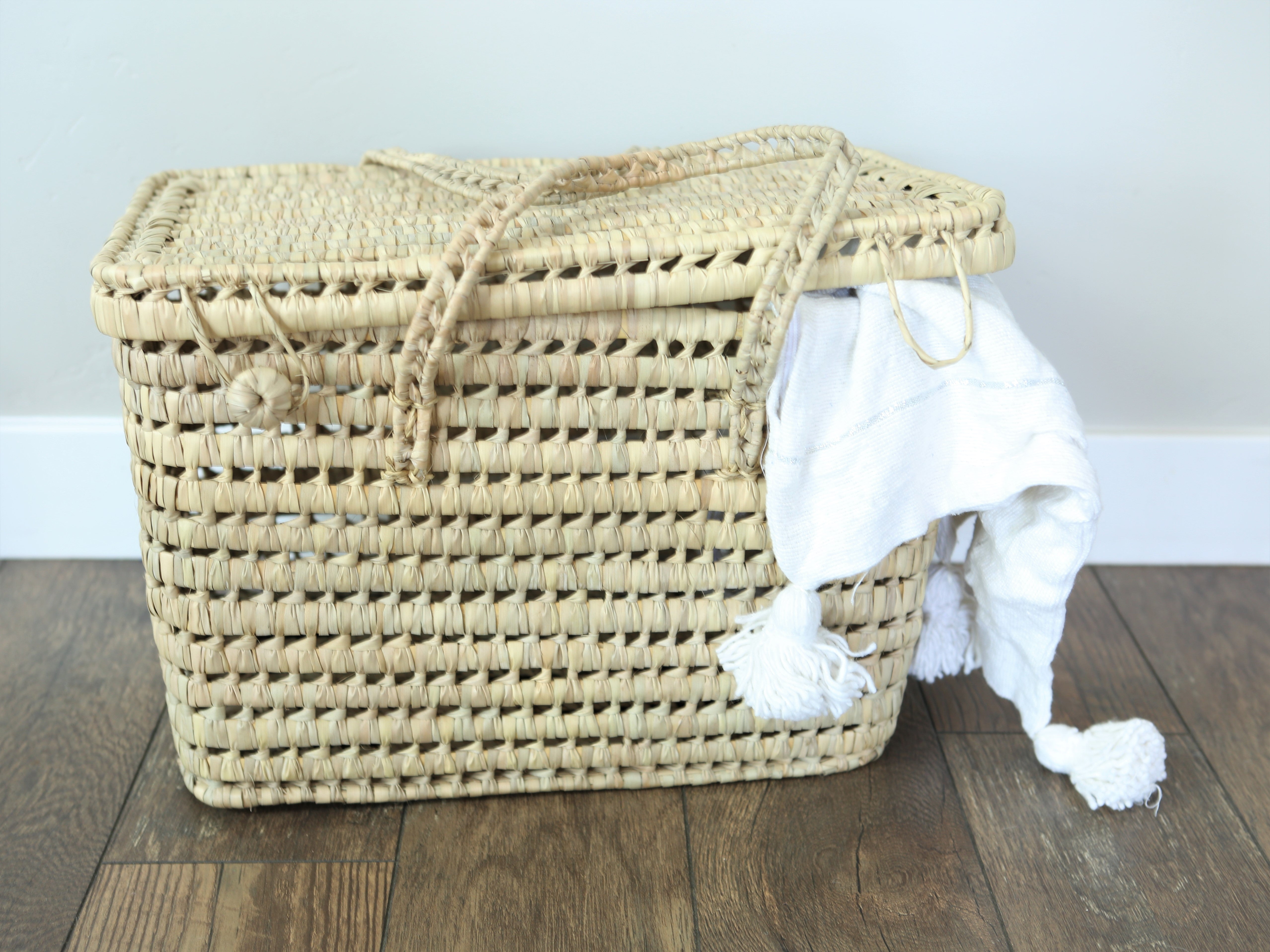 Straw Picnic Basket - Kid&#39;s Room Toy Storage Basket